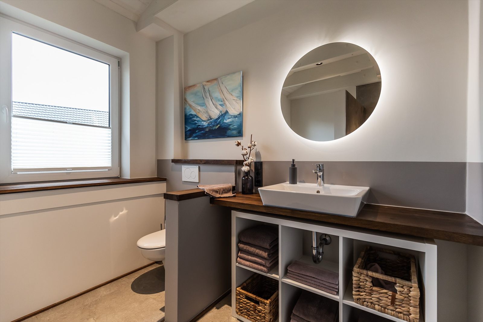 Badezimmer mit Dusche